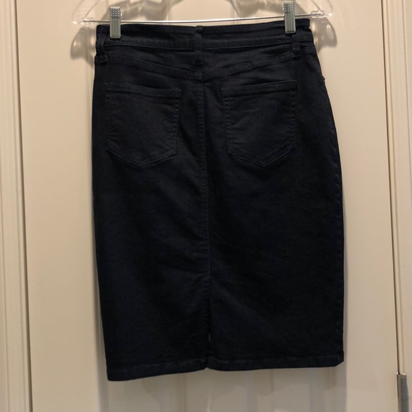 Banana Republic Sz: 2 Dark Denim Skirt - Picture 2 of 4